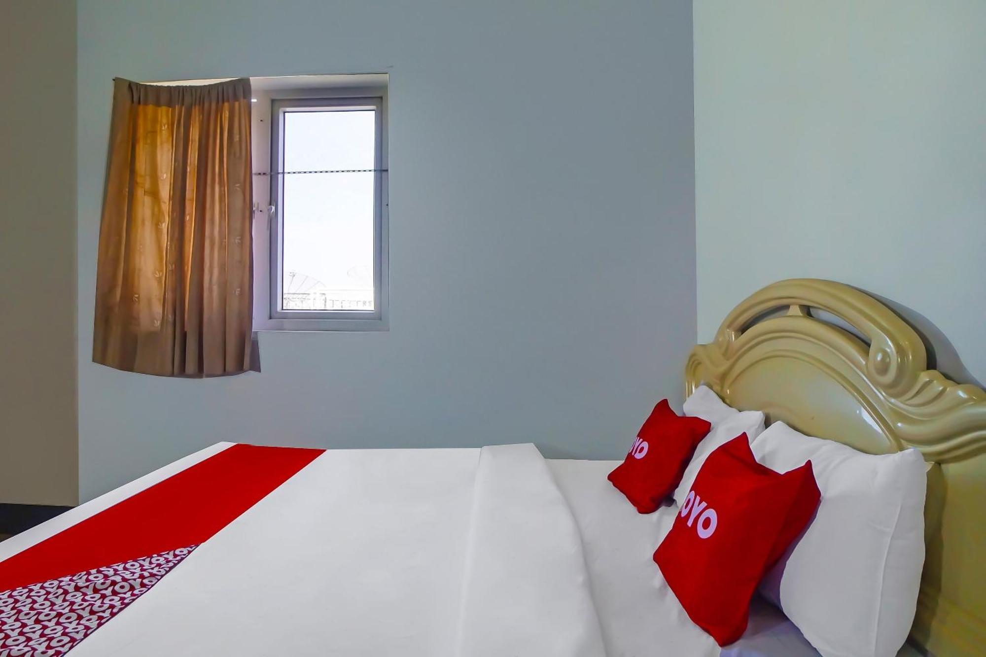 Oyo 92235 Guesthouse Rantang Medan Bagian luar foto